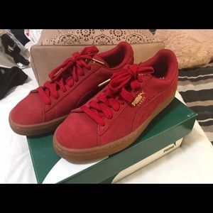 Puma Suede Emboss Woman’s 6.5